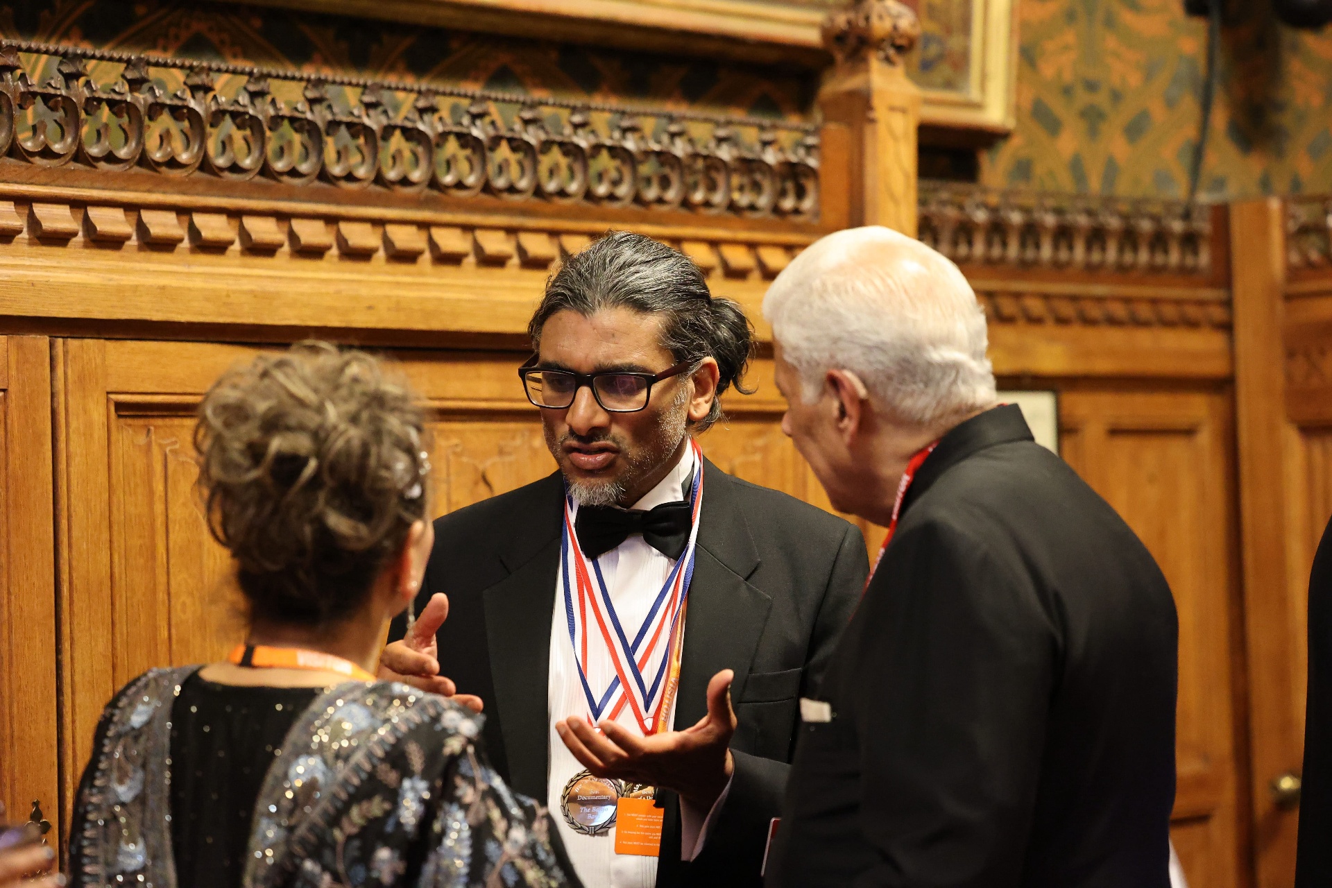 Johan talking with Honey and Niku at the House of Lords